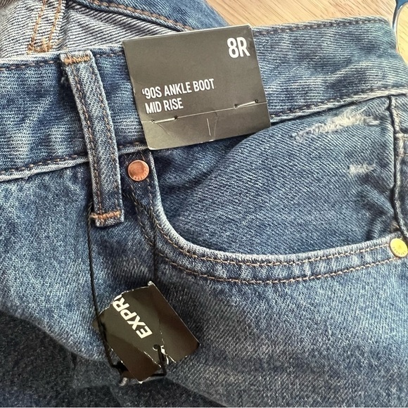 Express 90s Ankle Boot Frayed Raw Hem Mid Rise Size 8 Regular - Picture 8 of 10